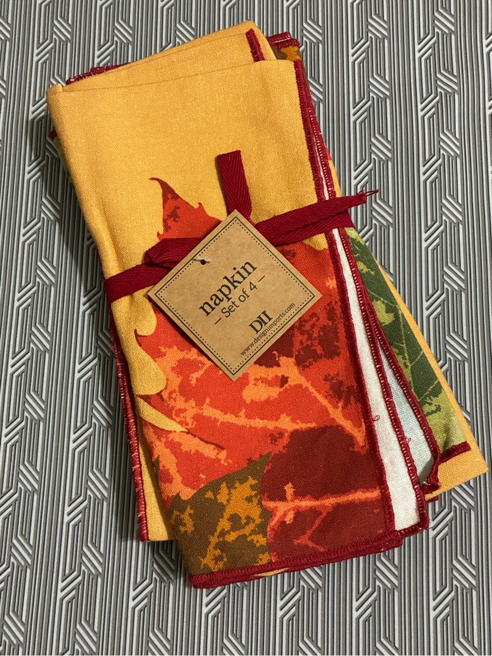 Design Imports Fall Leaf Cotton Napkin Set - Red,Orange,Yellow (Set of 4)